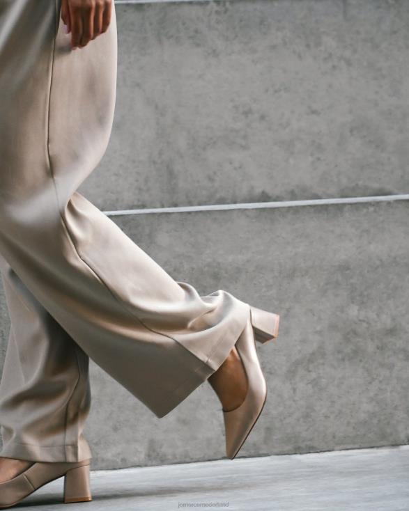 Carrington lage hakken 46LN4 taupe leer Jo Mercer schoenen